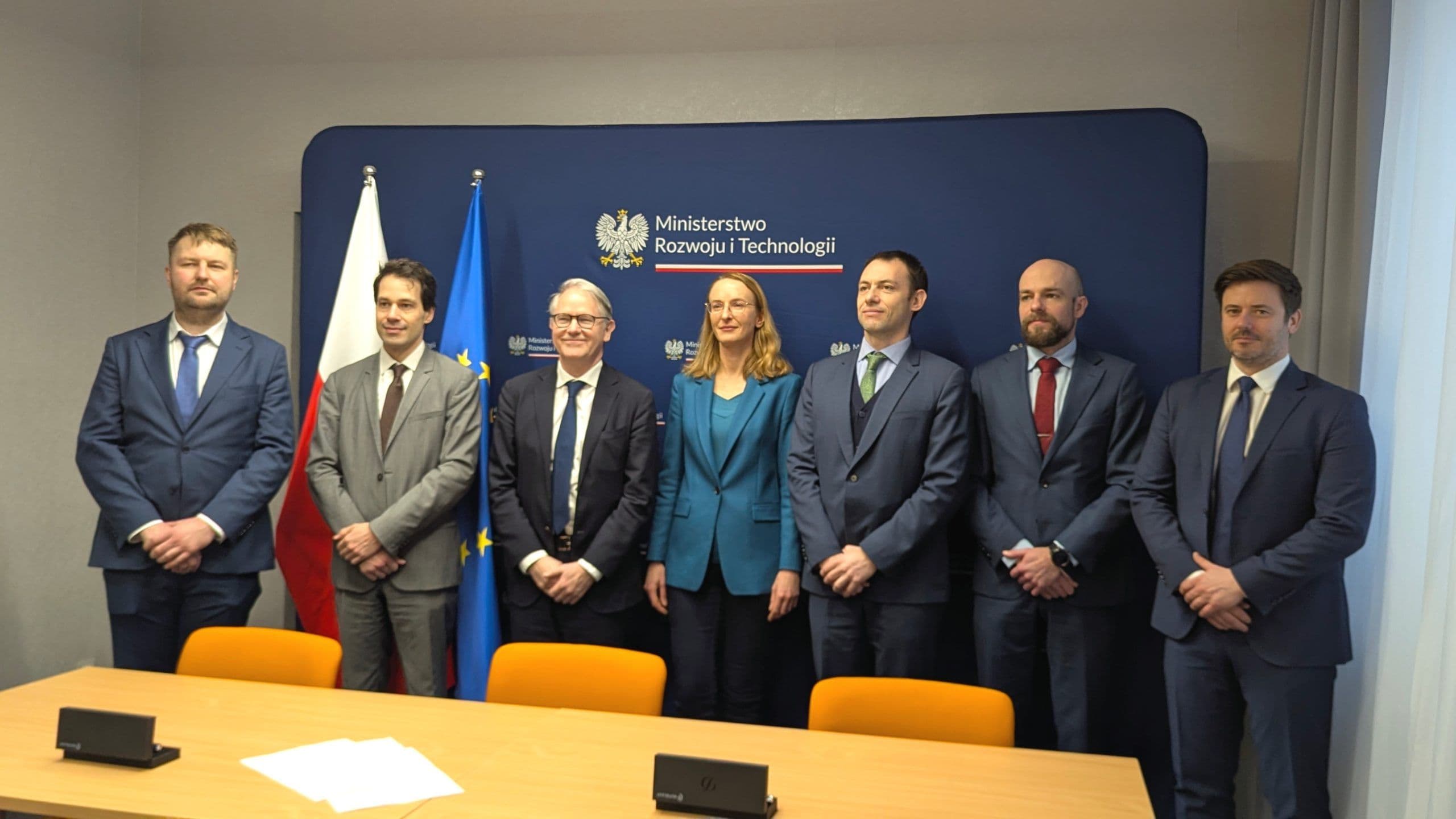 Creotech Instruments and Eutelsat partner on secure satellite connectivity in Europe.